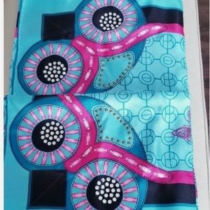 Henri Bendel Designer 💯 Silk Scarf 🌸 NWOT